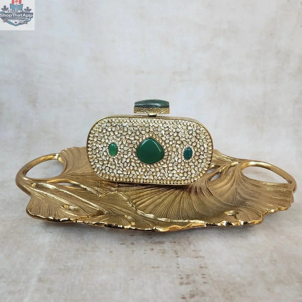 Elegant Pearl Clutch Bag: Elevate Your Style with Timeless Luxury - Shopthatapp.ca