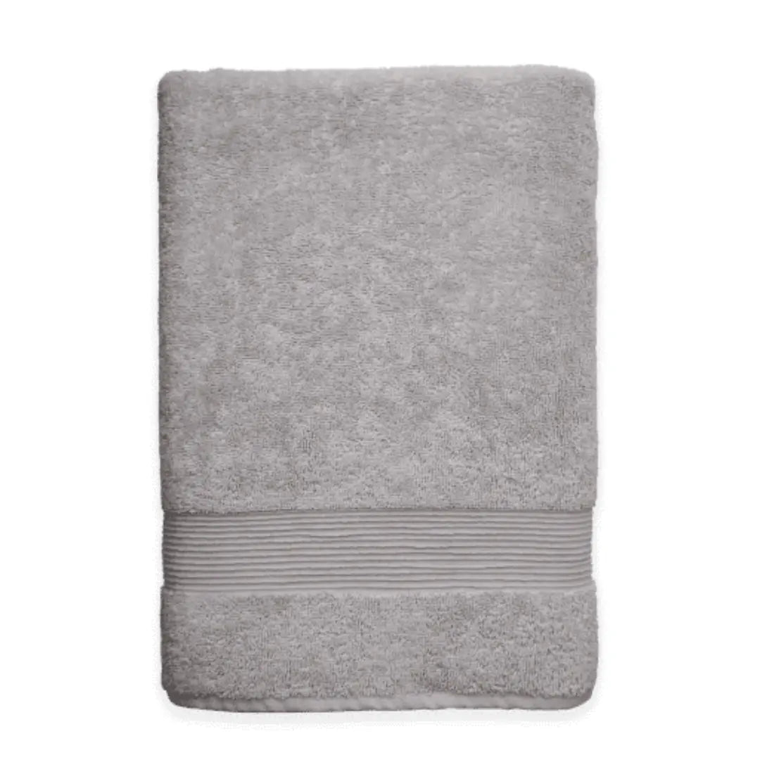 Light grey Turkish bath towel by Skylark+Owl Canada, luxurious and highly absorbent bath sheet for everyday use.