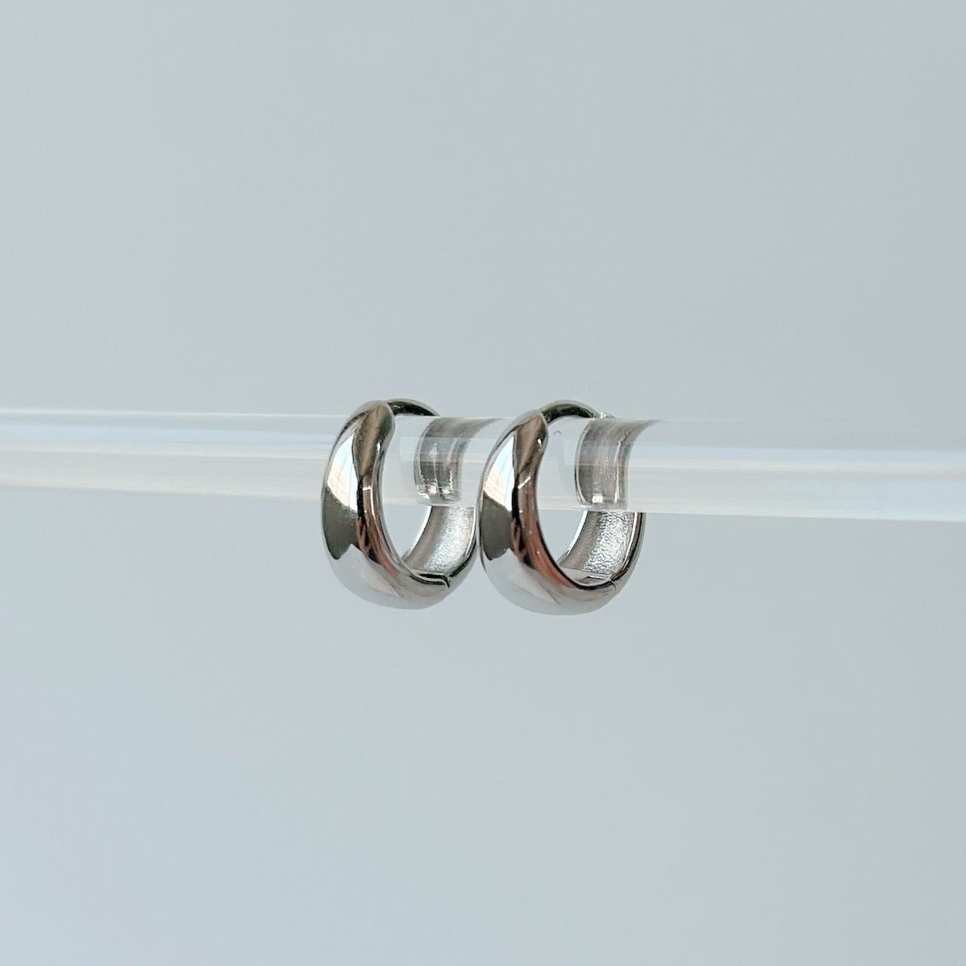 Holda - Www.Shopthatapp.ca