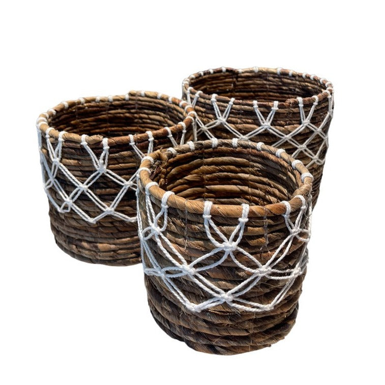 Banana Leaf Macrame Planter Basket for Stylish Home Decor - Shopthatapp.ca