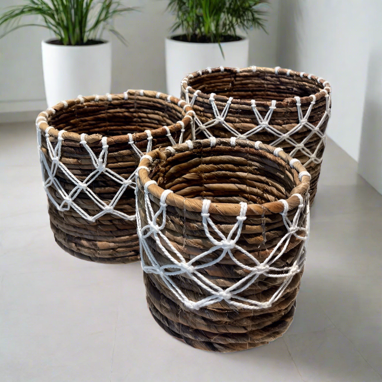 Banana Leaf Macrame Planter Basket for Stylish Home Decor - Shopthatapp.ca