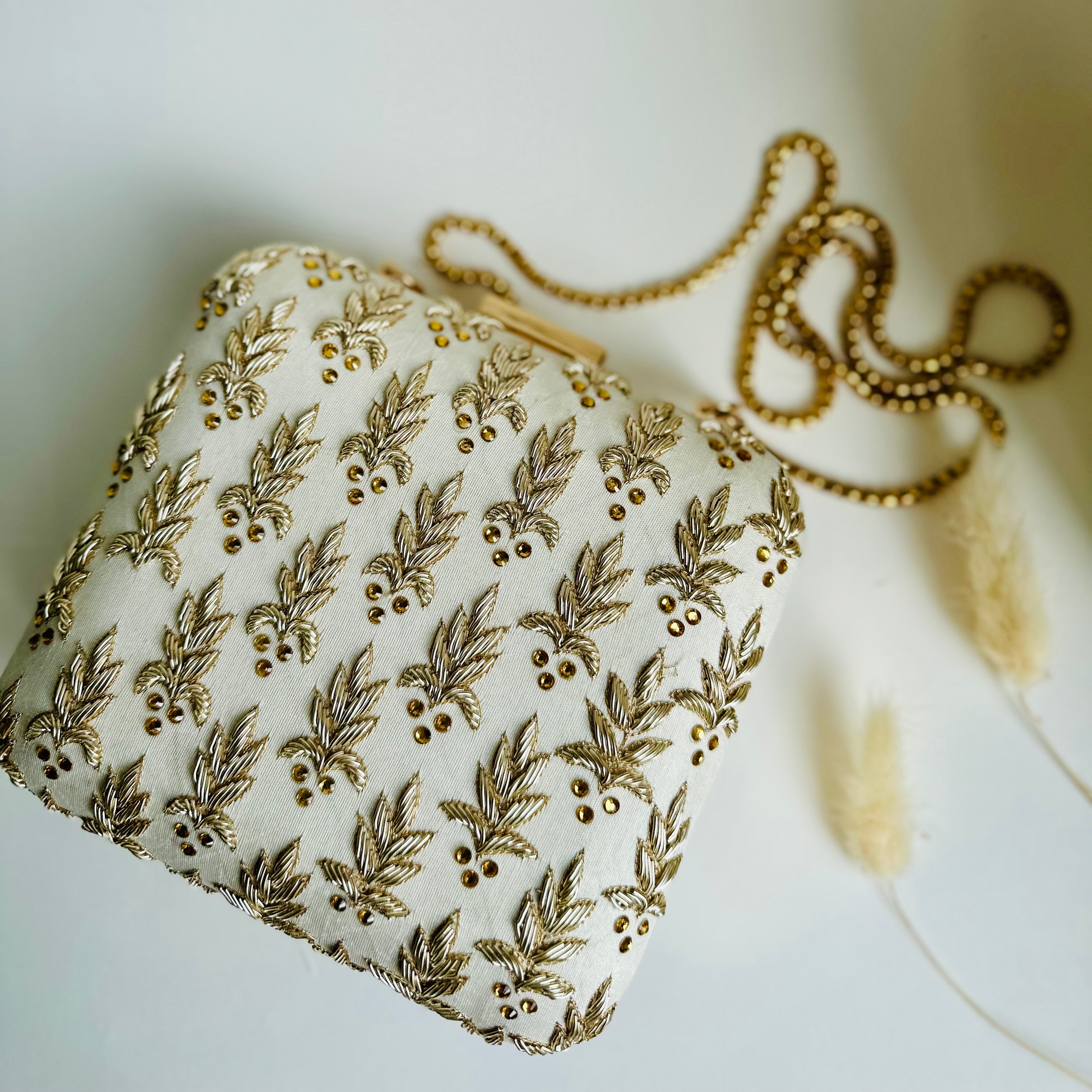 Elegant Hand Embroidered Clutch Bag - Perfect for Every Occasion