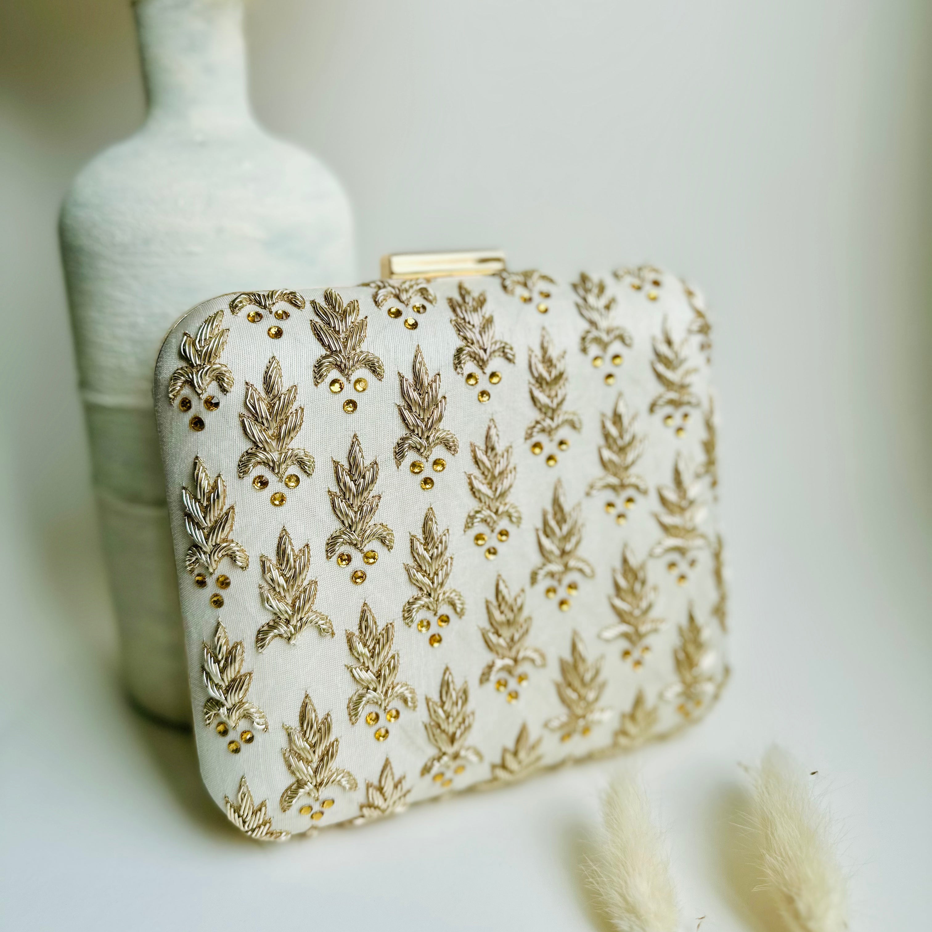 Elegant Hand Embroidered Clutch Bag - Perfect for Every Occasion