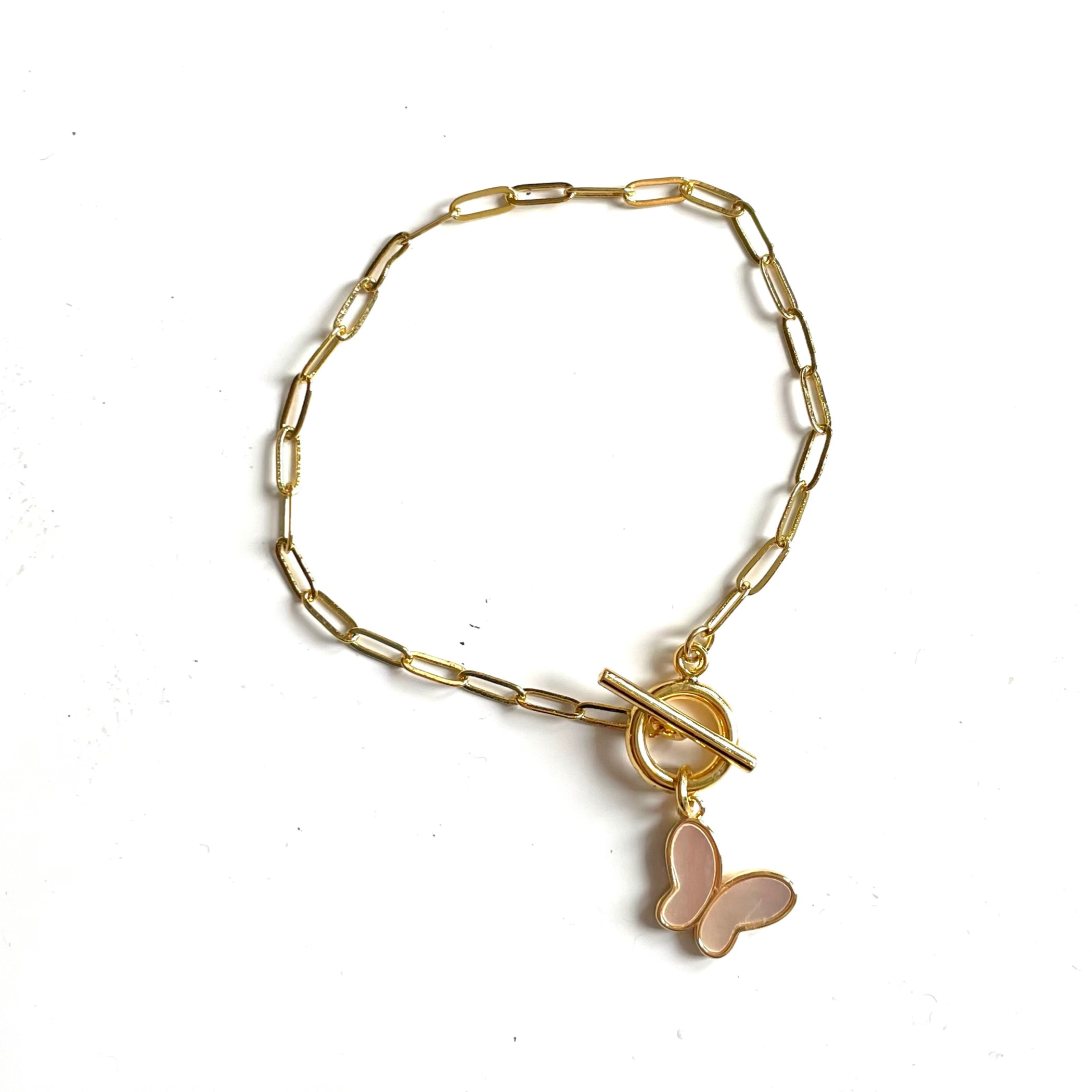 Chainlink Bracelet With Mother Of Pearl Charm - Shopthatapp.ca