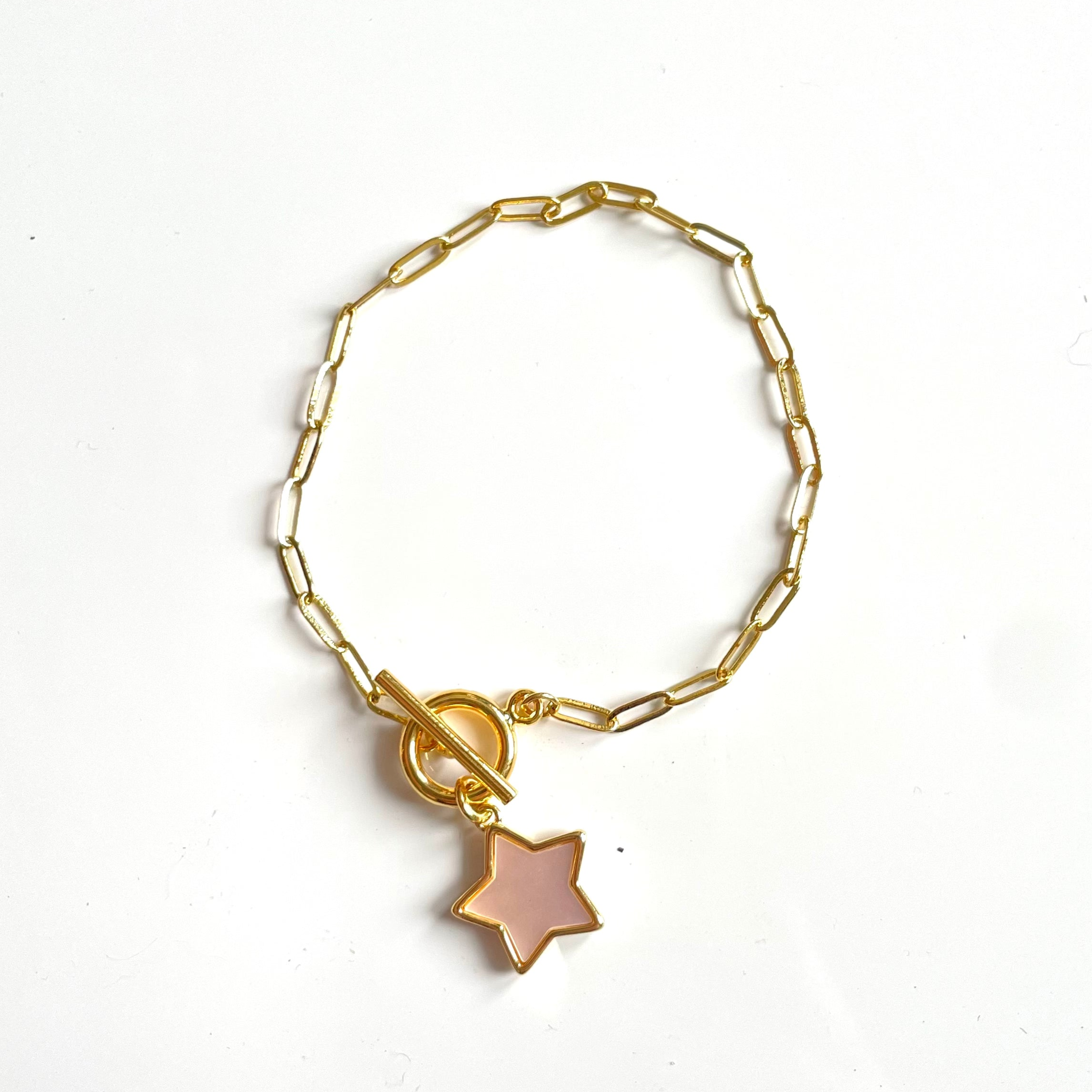 Chainlink Bracelet With Mother Of Pearl Charm - Shopthatapp.ca
