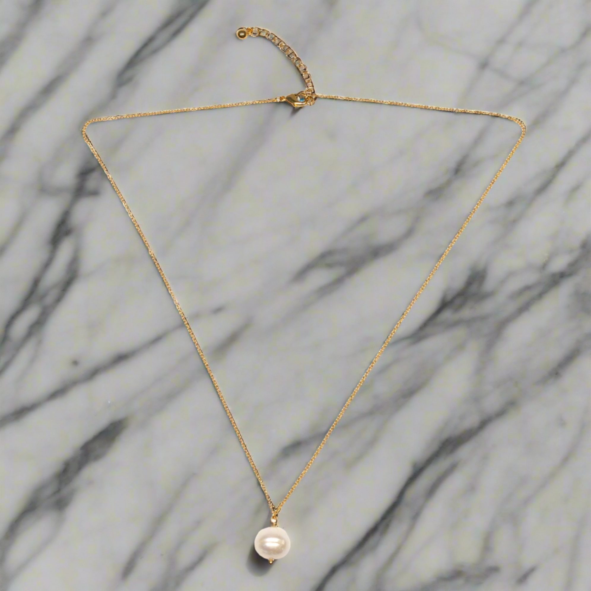 Single Pearl Drop Necklace - Gold Plate - Shopthatapp.ca