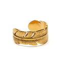 Wide Leaf Gold Ring - Elegant Gold-Plated Design - Shopthatapp.ca