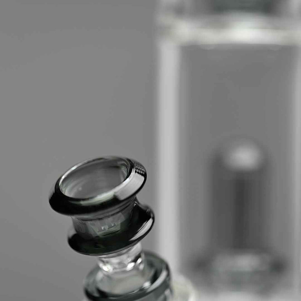 Double Showerhead (18″) Innovative Beaker Bong