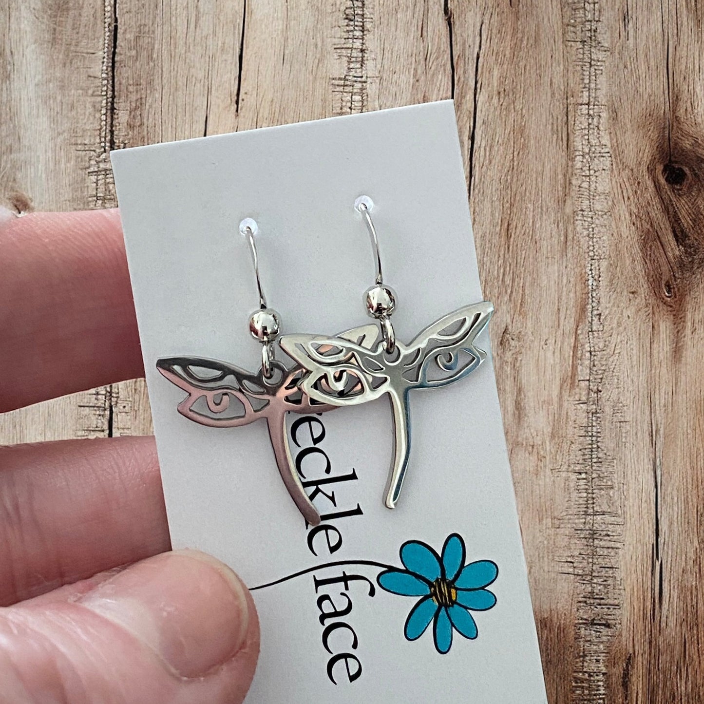 Whimsical Dragonfly Earrings - Shopthatapp.ca