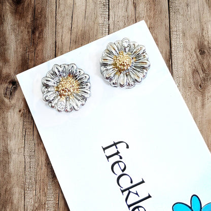 Two Toned Daisy Studs - Shopthatapp.ca