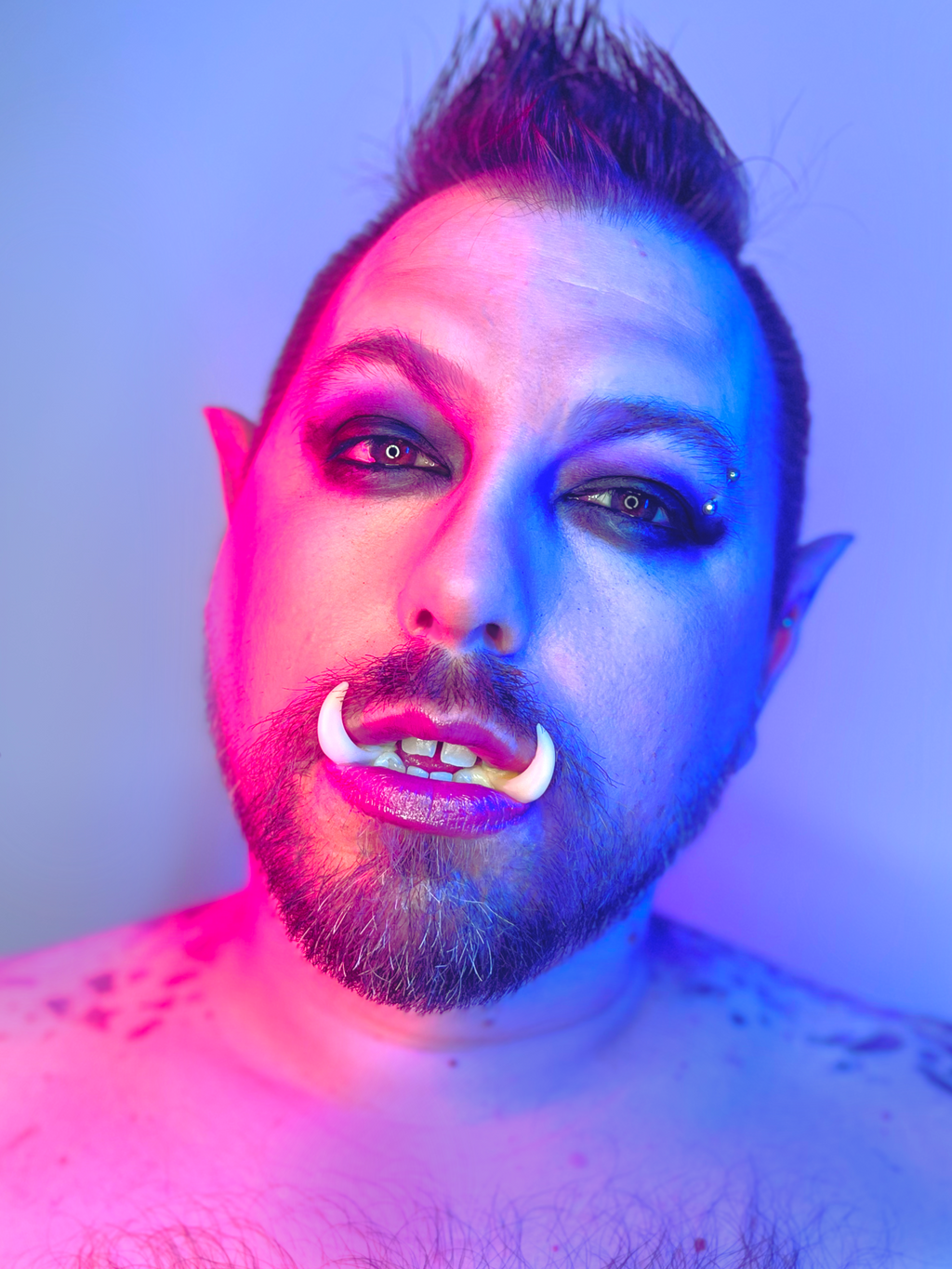 Ruckgar: Smol Orc Tusks - Www.Shopthatapp.ca