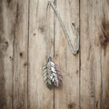 Triple Feather Necklace - Boho Chic Pendant for Effortless Style