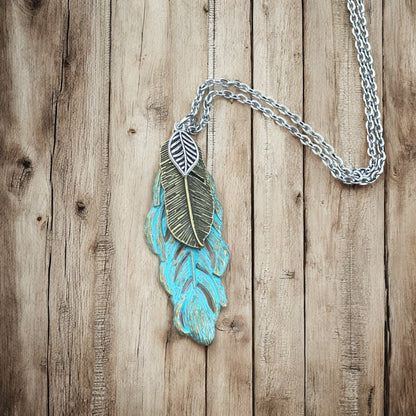 Patina Feather Necklace - Shopthatapp.ca