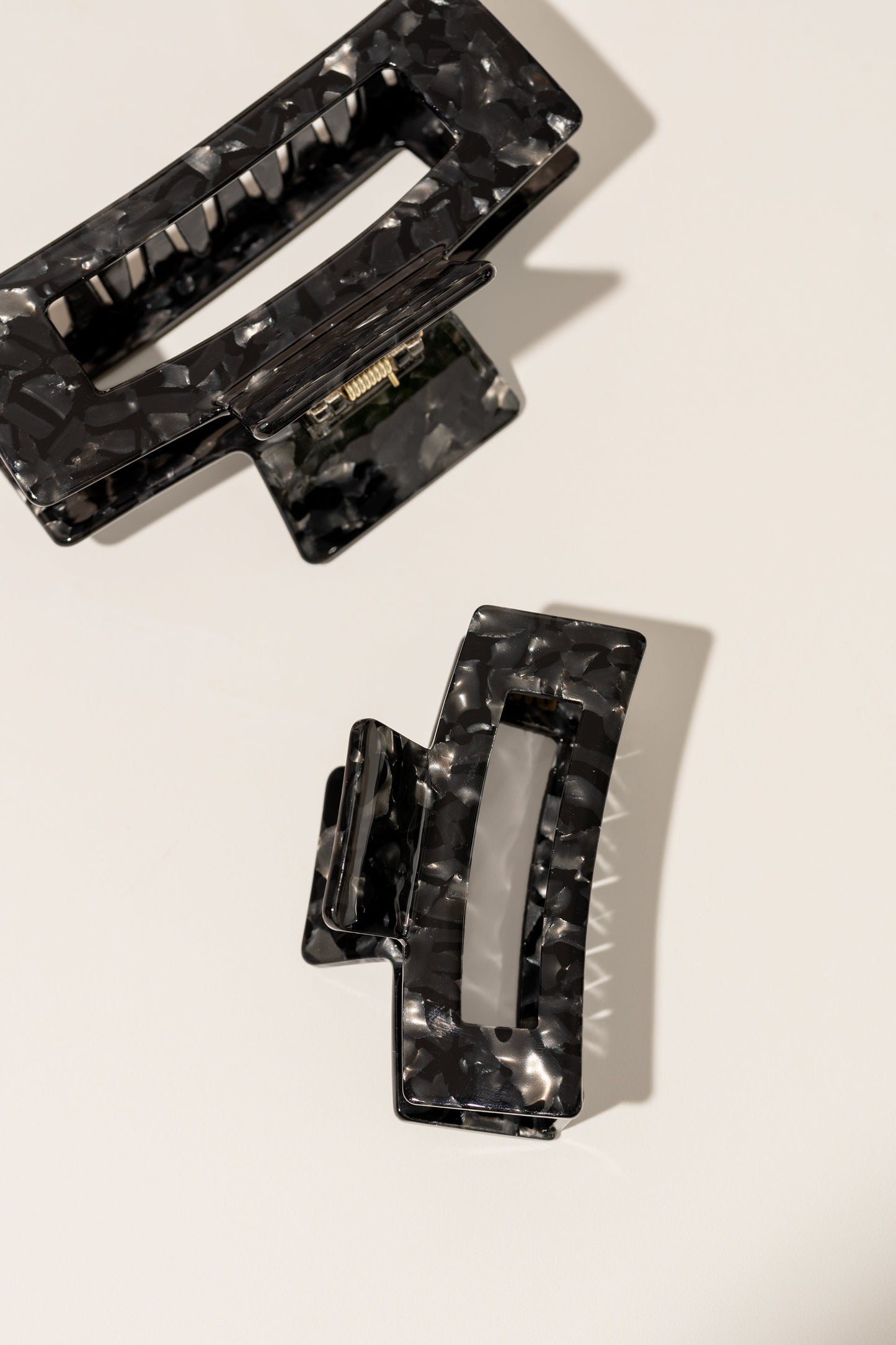 The PW Black Edition - Black Claw Clips - Shopthatapp.ca