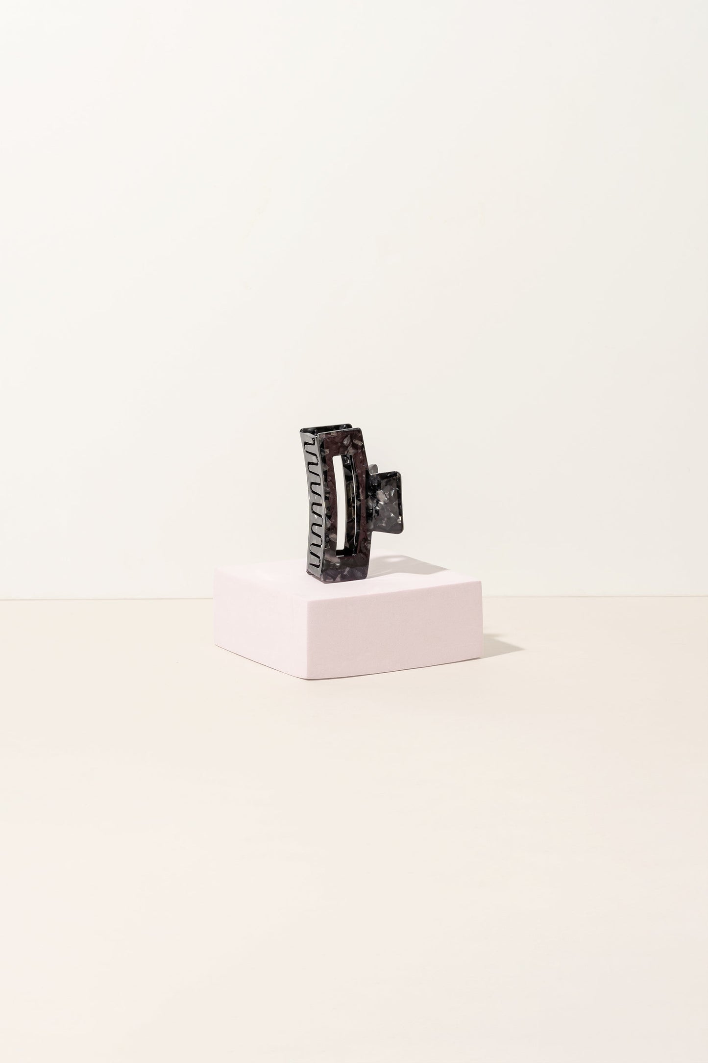 The PW Black Edition - Black Claw Clips - Shopthatapp.ca
