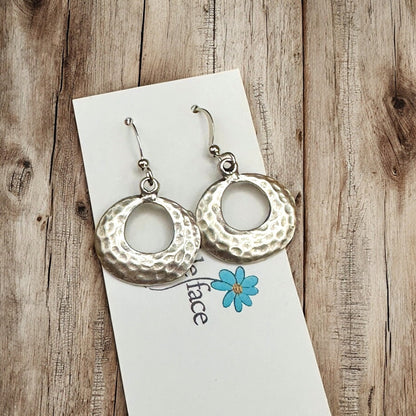 Textured Hoop Earrings - Shopthatapp.ca