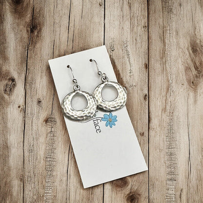 Textured Hoop Earrings - Shopthatapp.ca