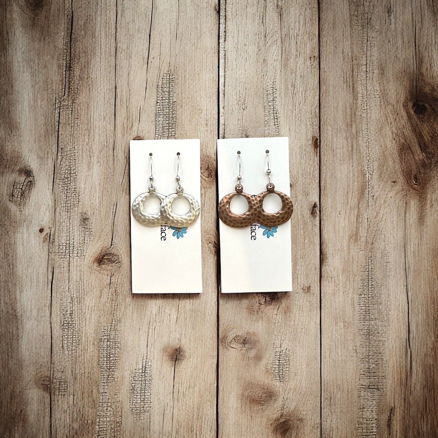 Textured Hoop Earrings - Shopthatapp.ca