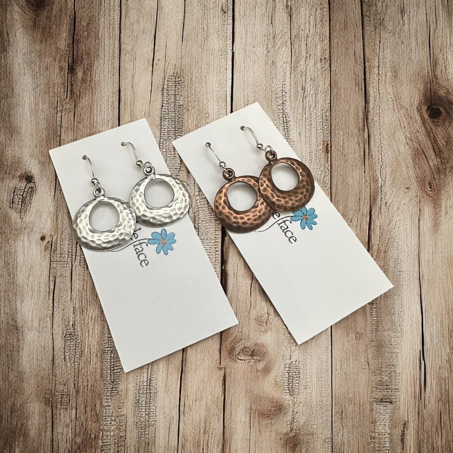 Textured Hoop Earrings - Shopthatapp.ca