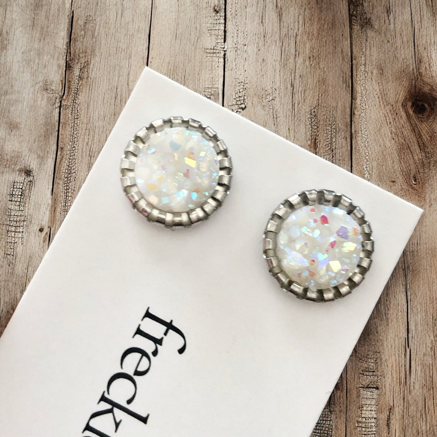 Sparkly Spring Studs 10mm - Shopthatapp.ca