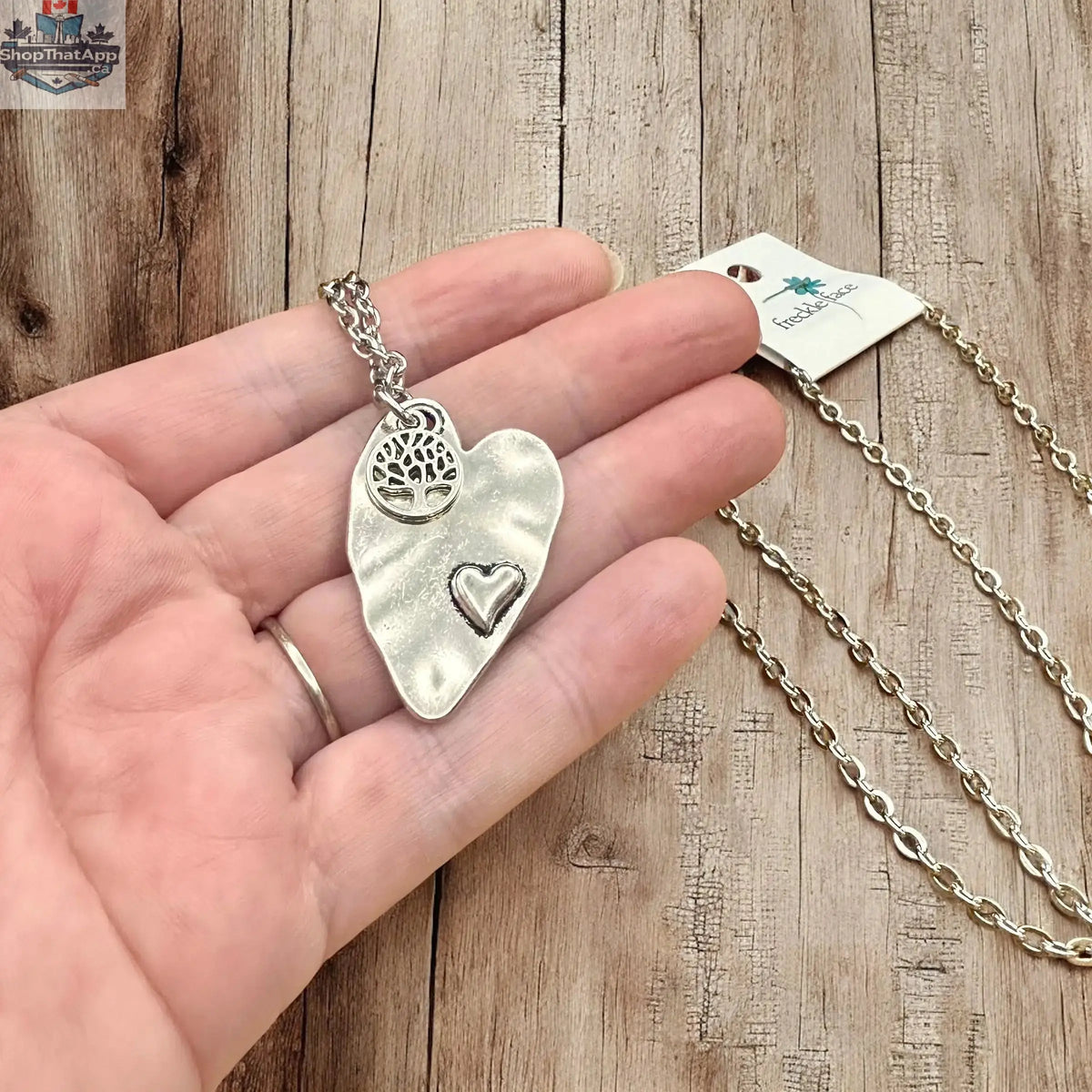 Heart Tree Necklace - A Symbol of Love and Nature - Shopthatapp.ca