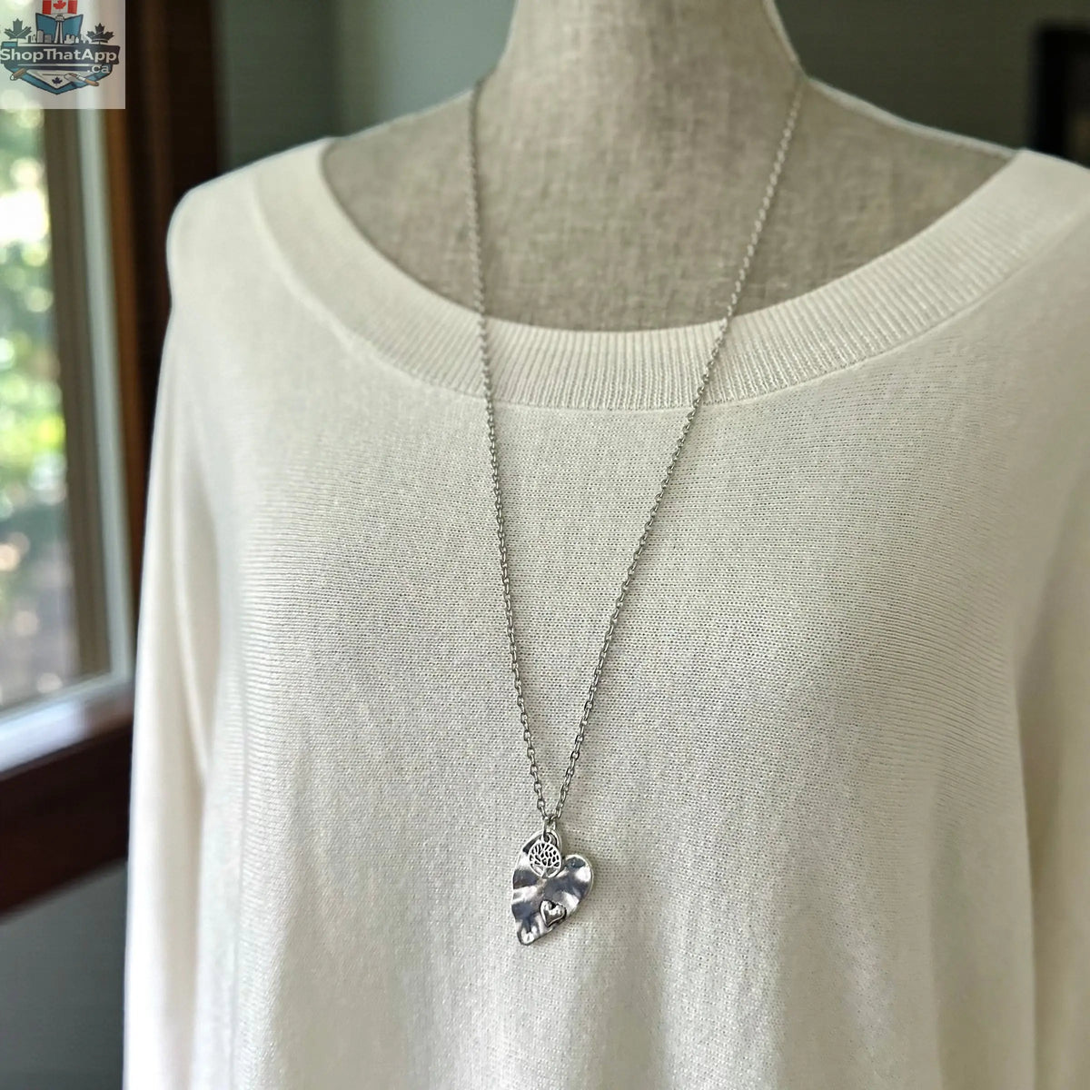 Heart Tree Necklace - A Symbol of Love and Nature - Shopthatapp.ca