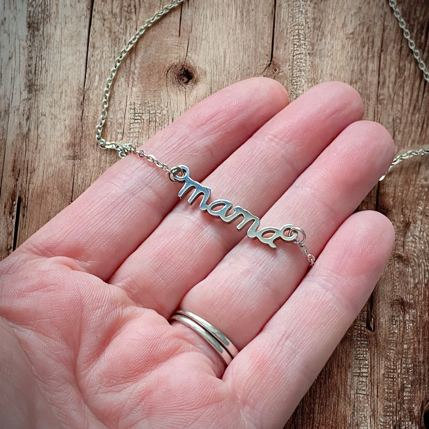 Stainless Steel Mama Necklace - Shopthatapp.ca