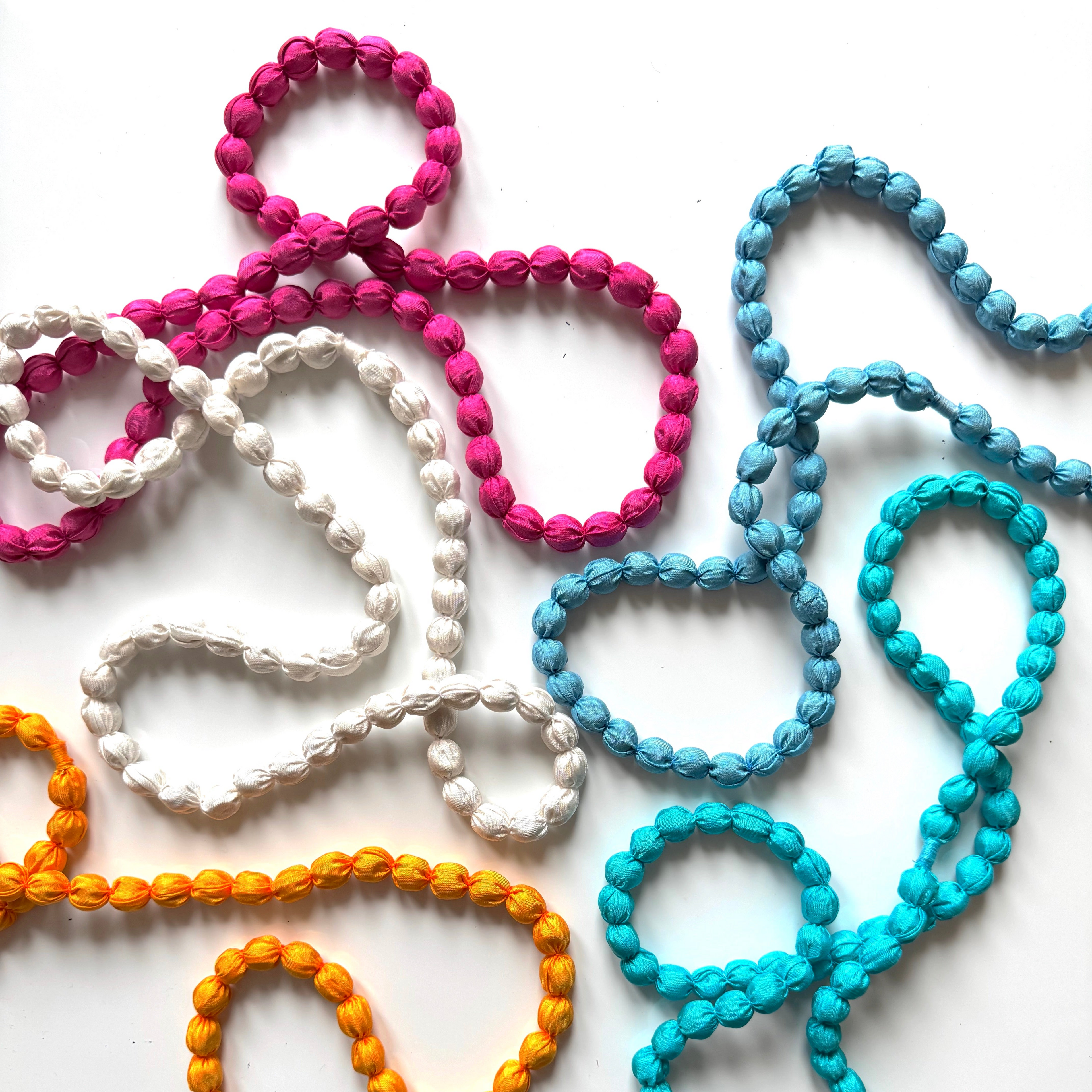 Single Strand Fabric Ball Necklace - Shopthatapp.ca