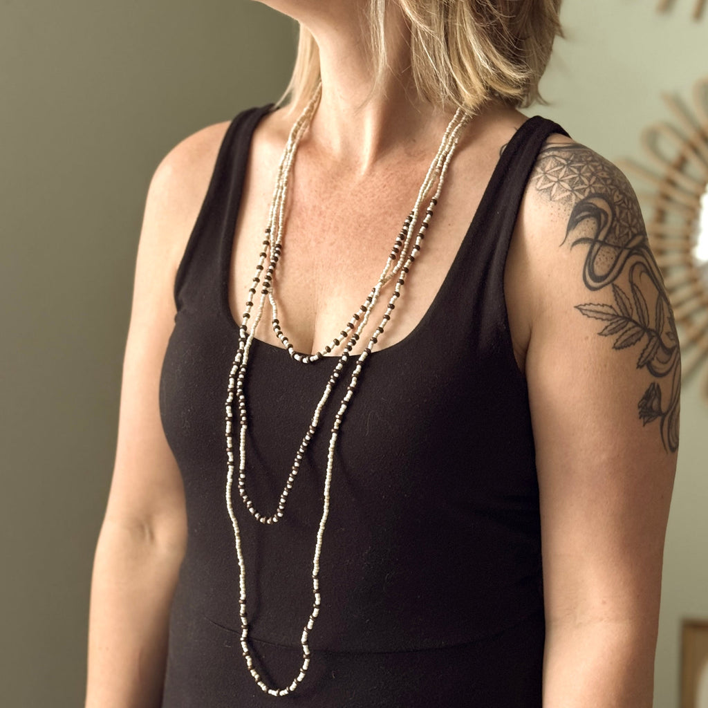 Triple Strand Necklace - Elegant Beaded Jewelry for Any Occasion - Shopthatapp.ca