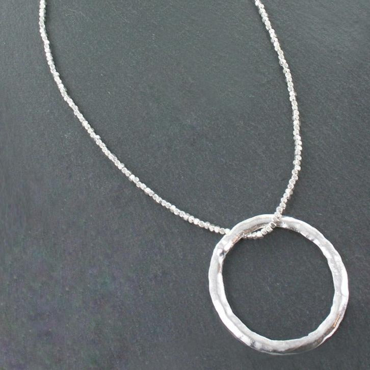 Open Ring Necklace Silver Plate - Elegant Jewelry Piece - Shopthatapp.ca