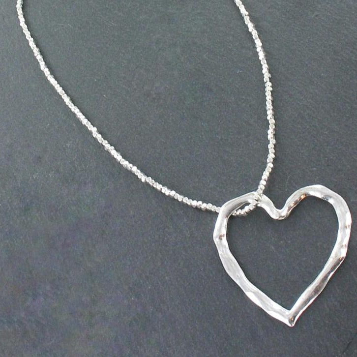 Open Heart Necklace Silver Plate - Elegant Silver Jewelry - Shopthatapp.ca