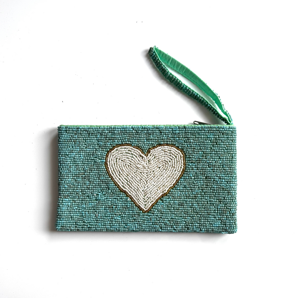 Beaded Heart Clutch - Shopthatapp.ca