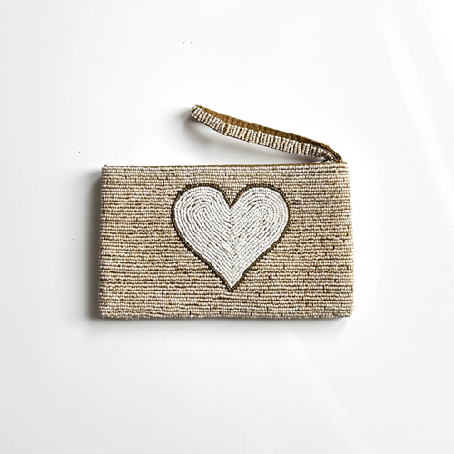 Beaded Heart Clutch - Shopthatapp.ca