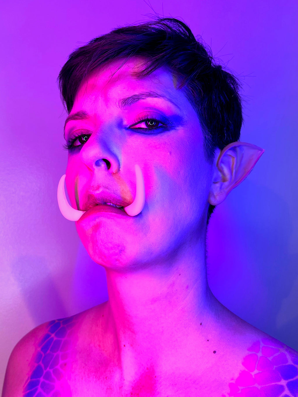 Kaa: Long Orc Tusks - Www.Shopthatapp.ca