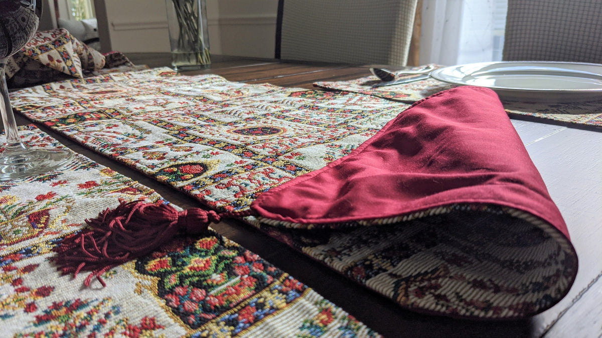 DaDalogy Bedding Cottage Mughal Floral Woven Tapestry Table Runner, Light Fleur White Botanical Vintage (18196)--www.Shopthatapp.ca-DaDalogy Bedding Collection