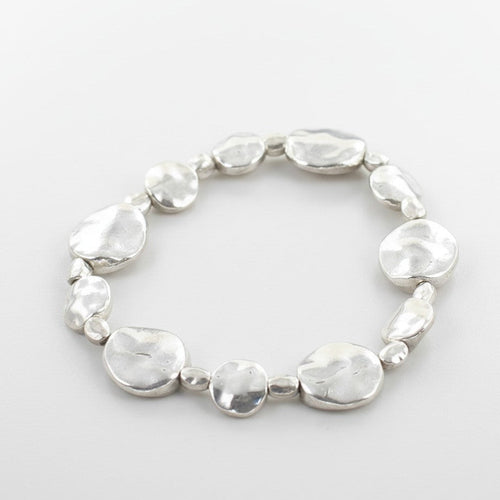 Beaten Disc Bracelet Silver Plate - Elegant Accessory for Any Occasion - Shopthatapp.ca