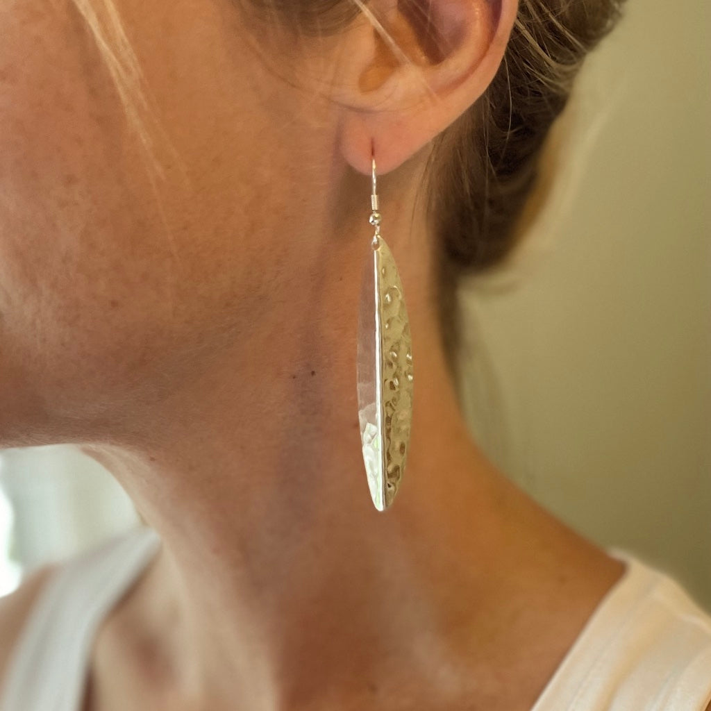 Long Leaf Metal Earrings - Silver Colour - Shopthatapp.ca