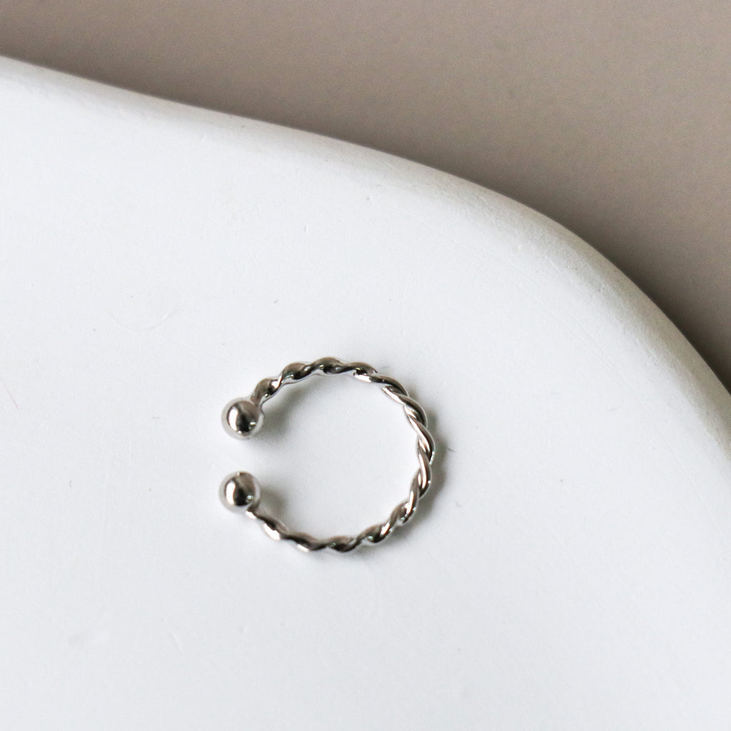 Ear Cuff Torsadé - Argent - Www.Shopthatapp.ca
