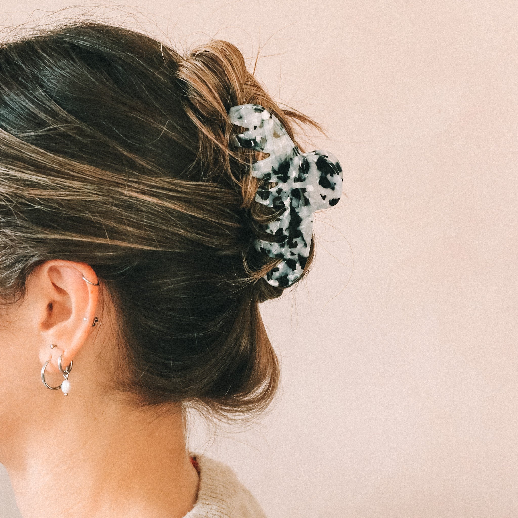 La Agatha - Grise nacrée - Www.Shopthatapp.ca