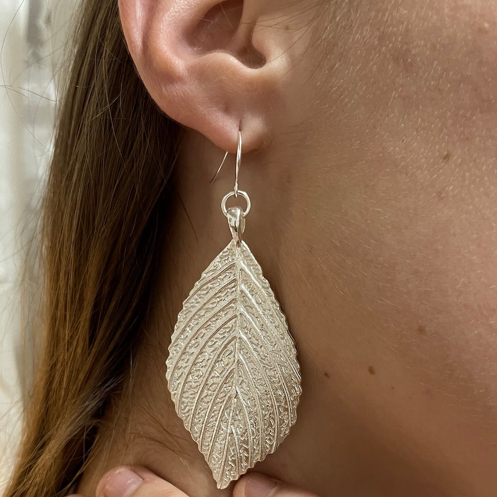 Large Leaf Earrings Silver Plate - Elegant Nature-Inspired Jewelry - Shopthatapp.ca