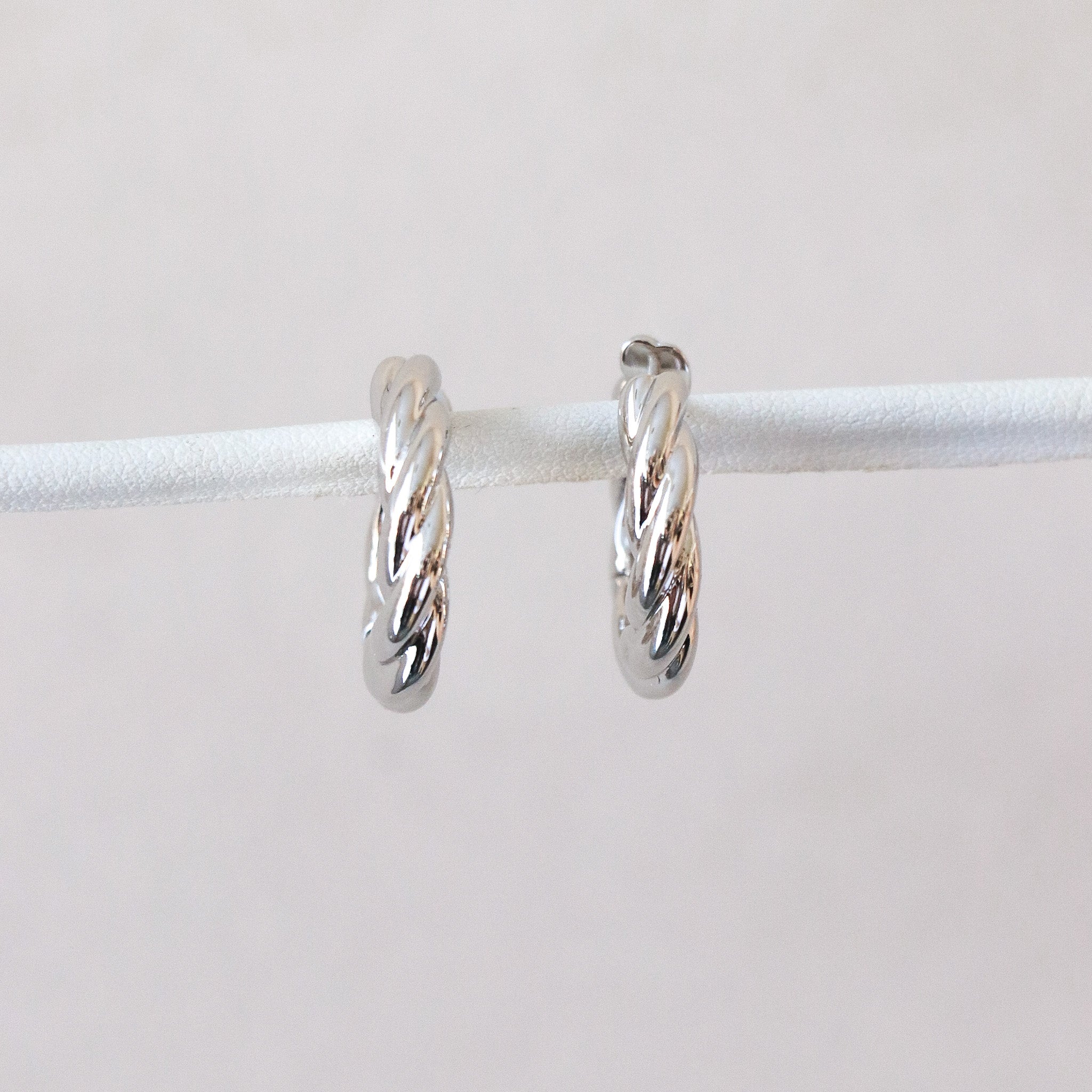 Orsata - Www.Shopthatapp.ca