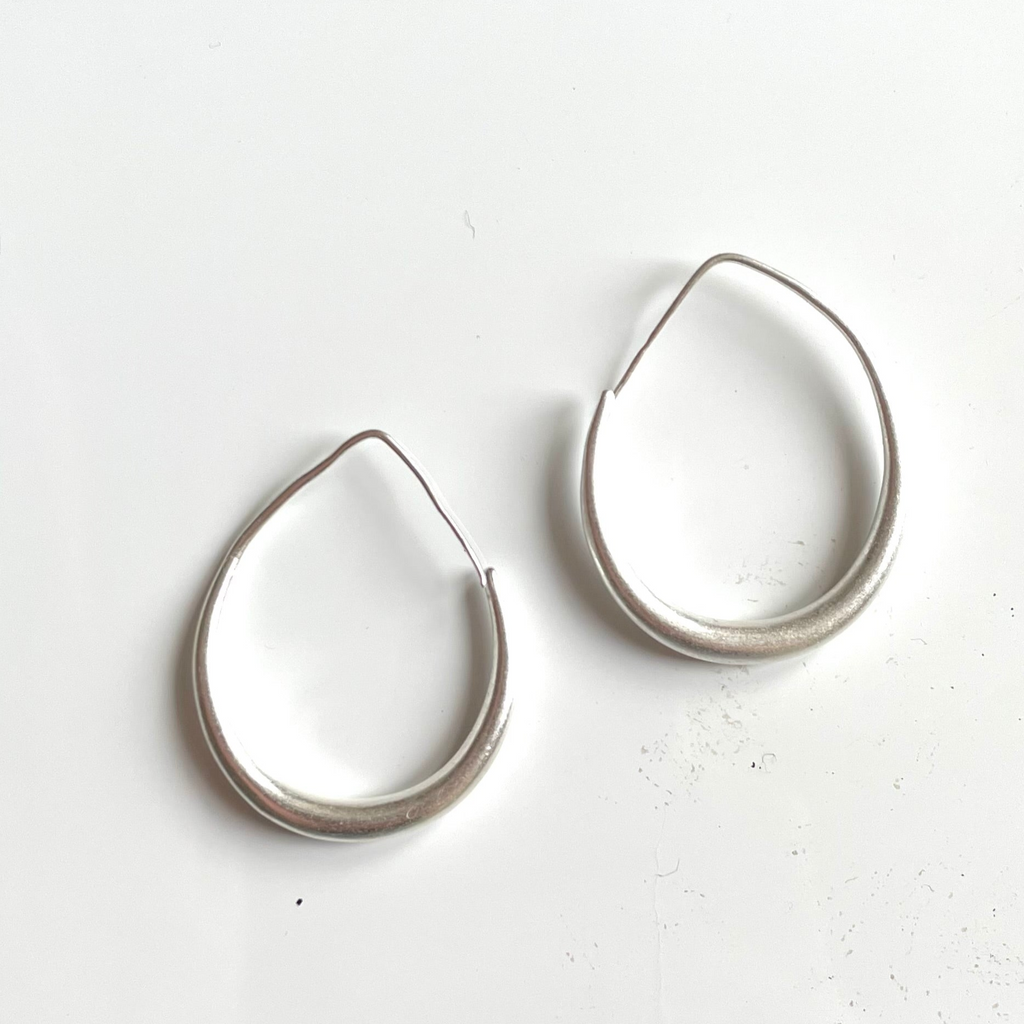 Teardrop Hoop Earring Silver Plate - Elegant and Stylish Jewelry Piece - Shopthatapp.ca
