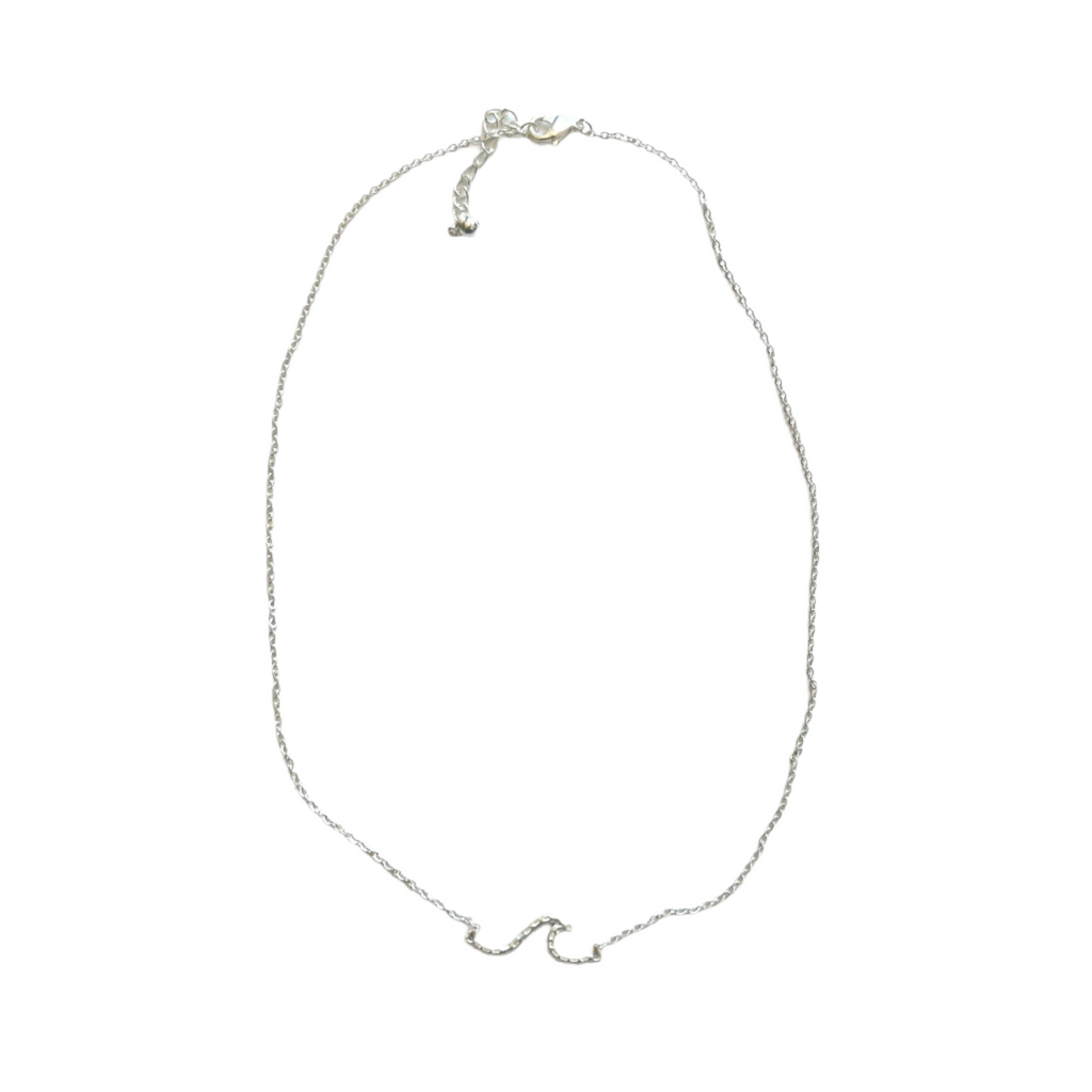Chainlink Necklace Wave Pendant in Silver Plate - Shopthatapp.ca