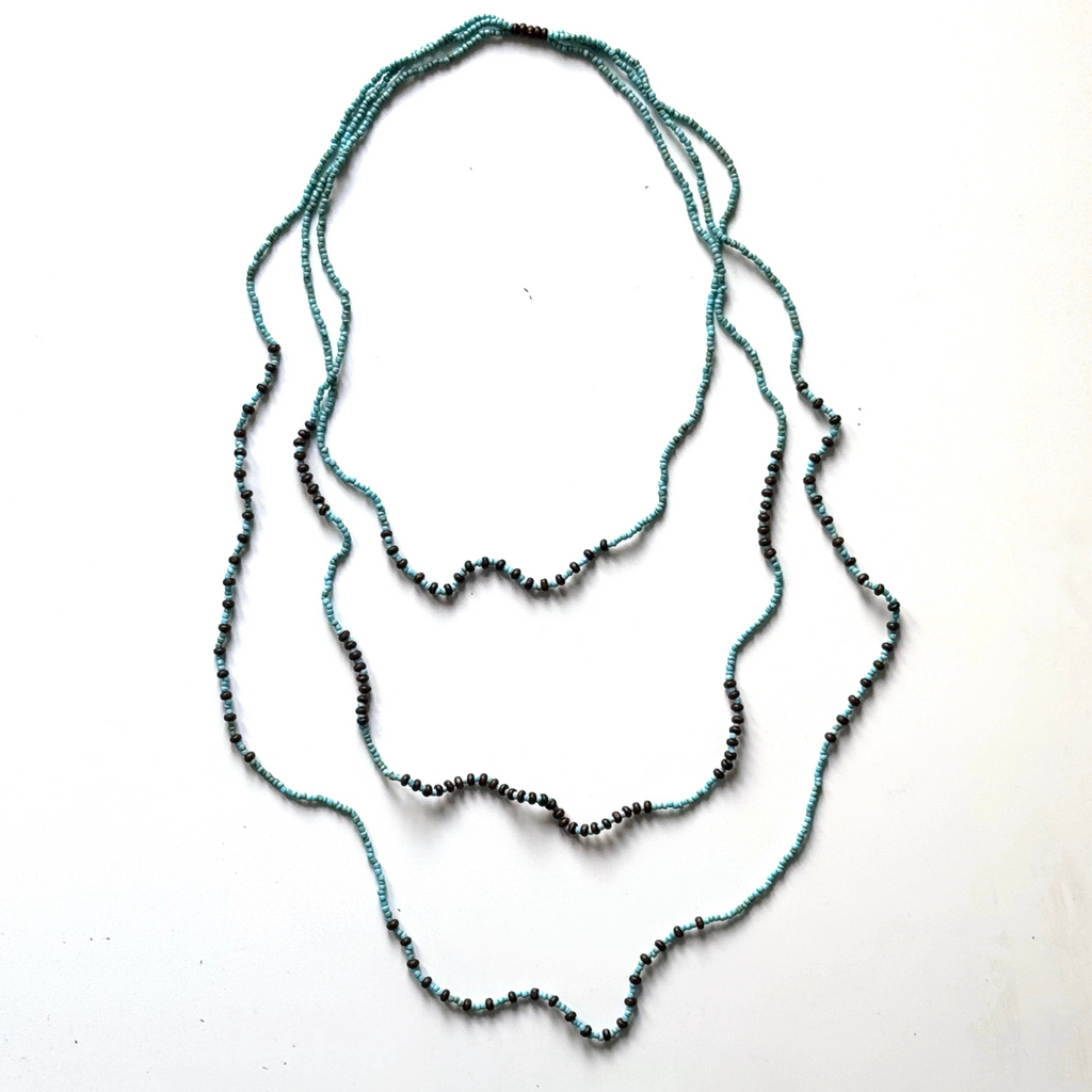 Triple Strand Necklace - Elegant Beaded Jewelry for Any Occasion - Shopthatapp.ca