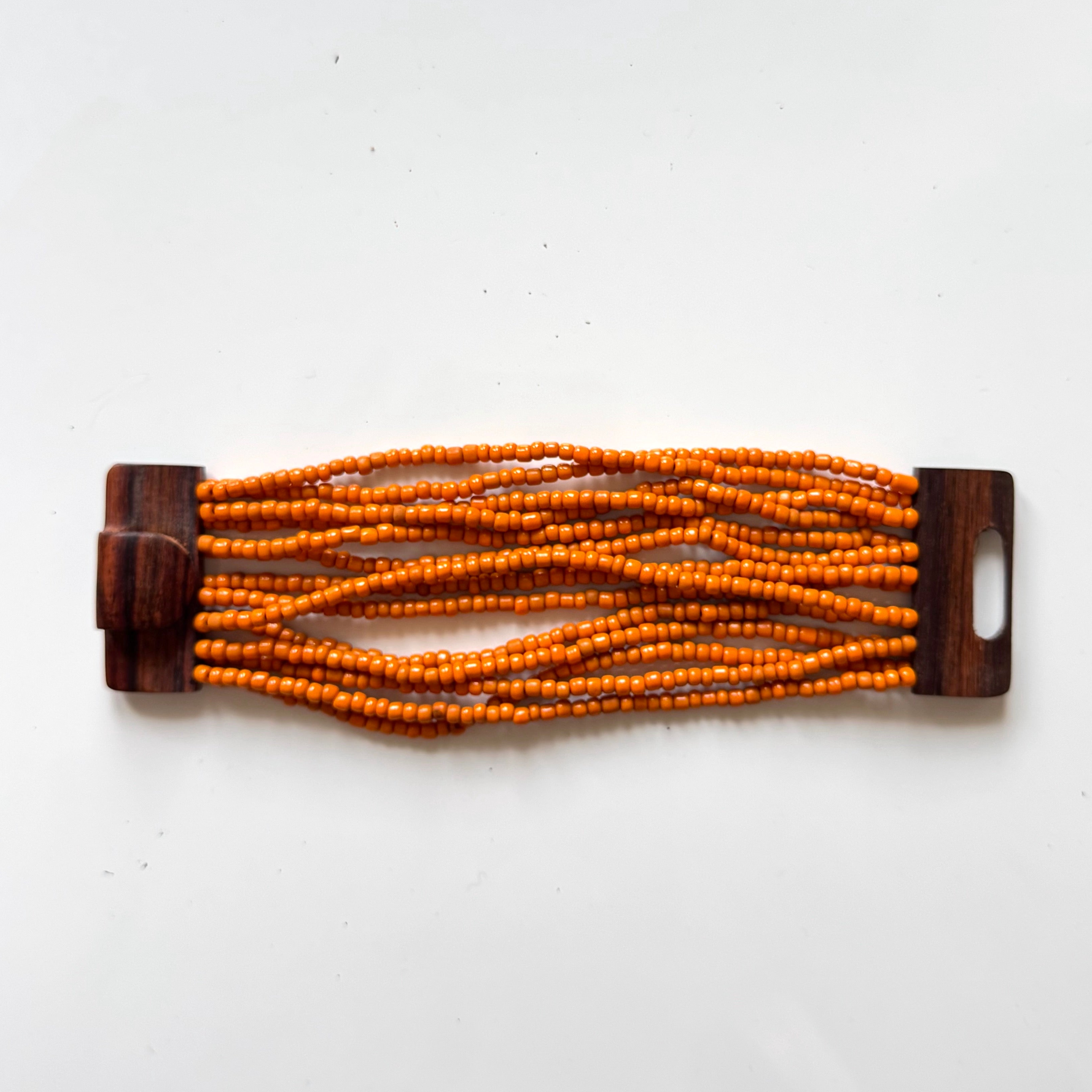 Beaded Bracelet with Wooden Clasp - Shopthatapp.ca