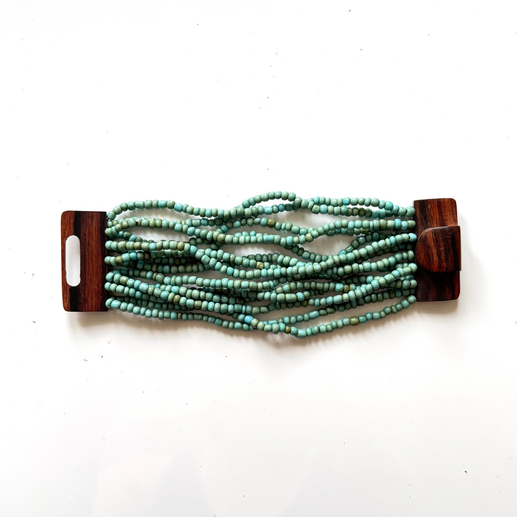 Beaded Bracelet with Wooden Clasp - Shopthatapp.ca