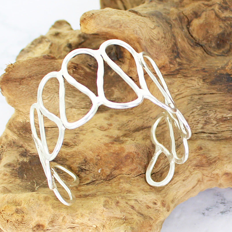 Open Loop Metal Cuff - Silver Colour - Shopthatapp.ca
