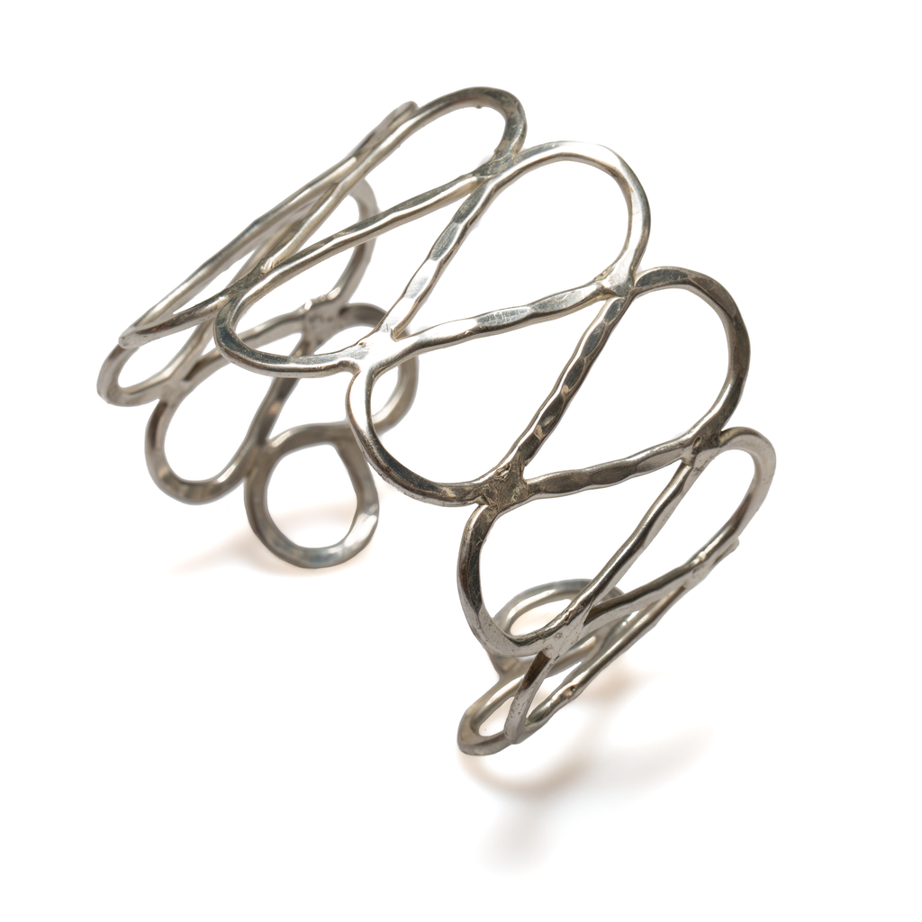 Open Loop Metal Cuff - Silver Colour - Shopthatapp.ca