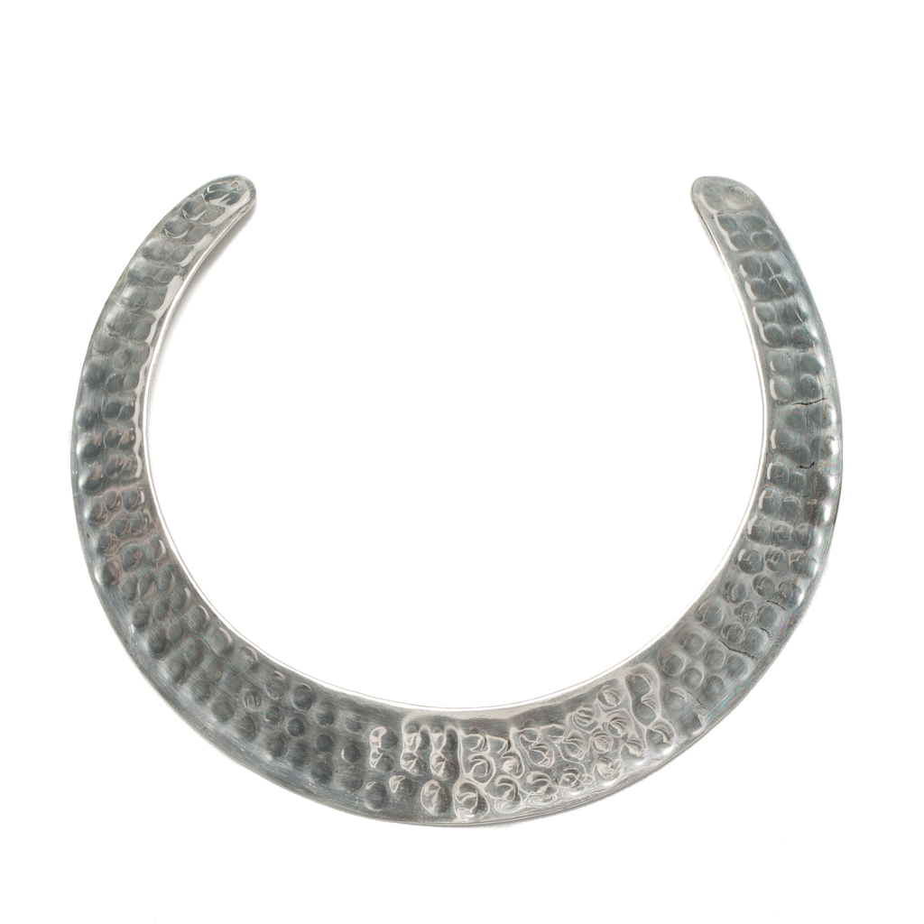Beaten Metal Collar Necklace - Silver Colour - Shopthatapp.ca
