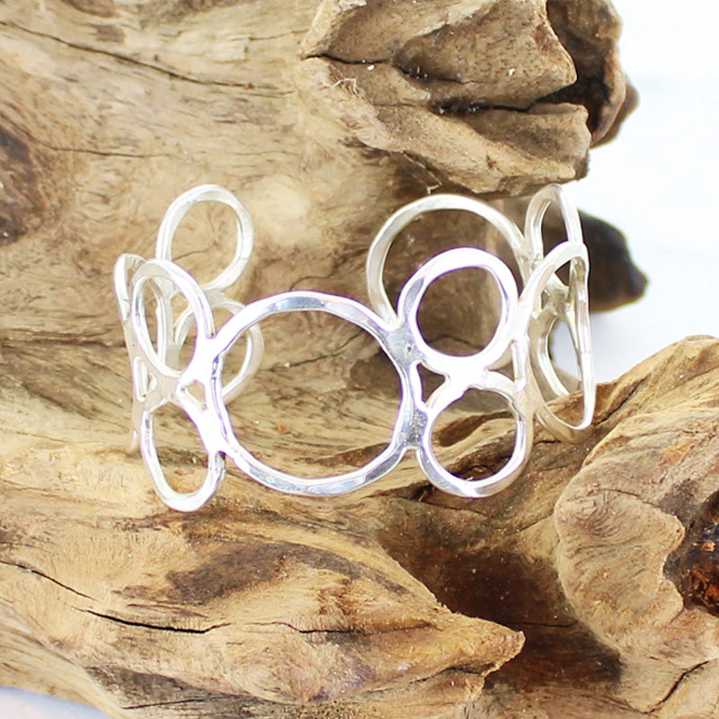 Open Circles Metal Cuff - Silver Colour - Shopthatapp.ca